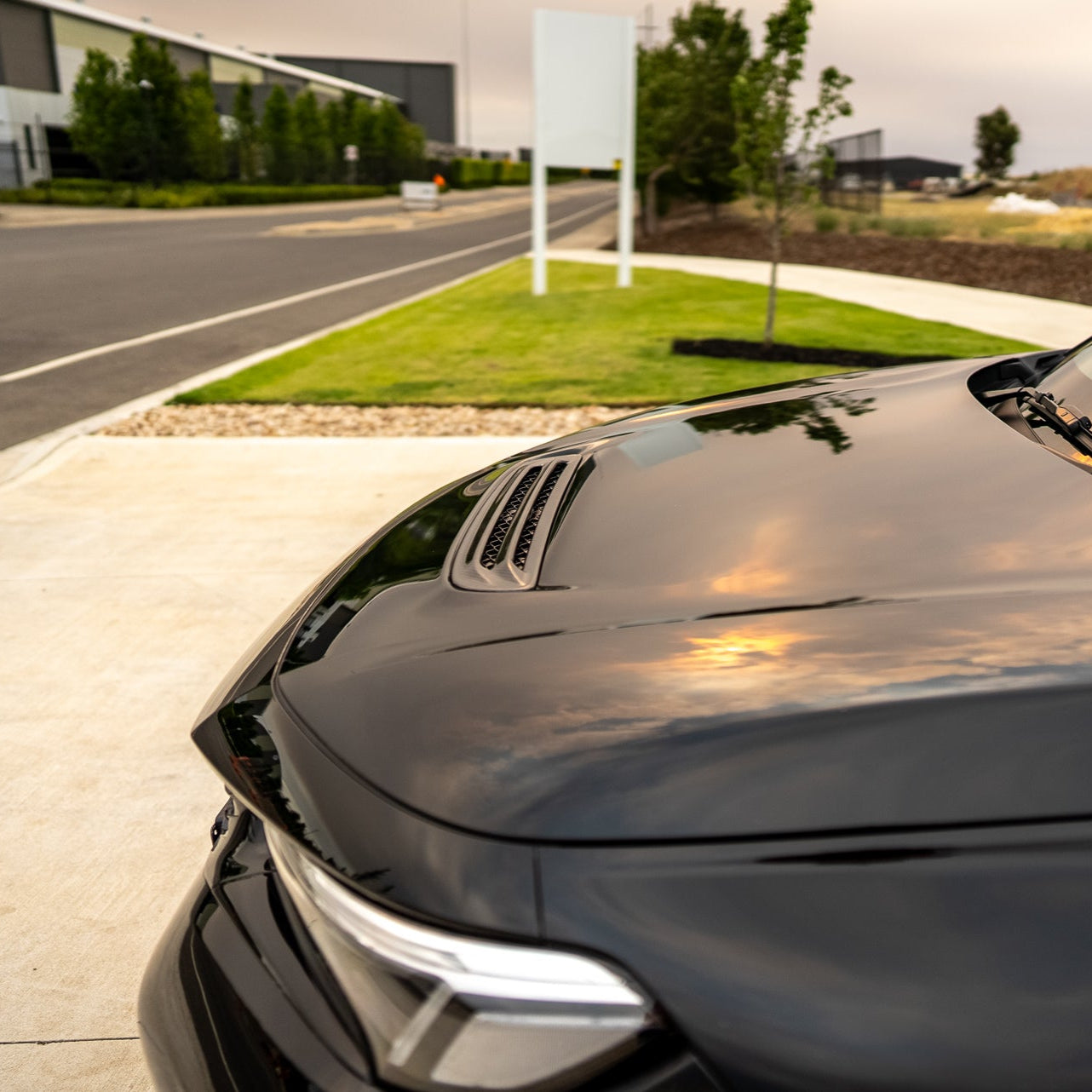 Hood vent for Civic Type R